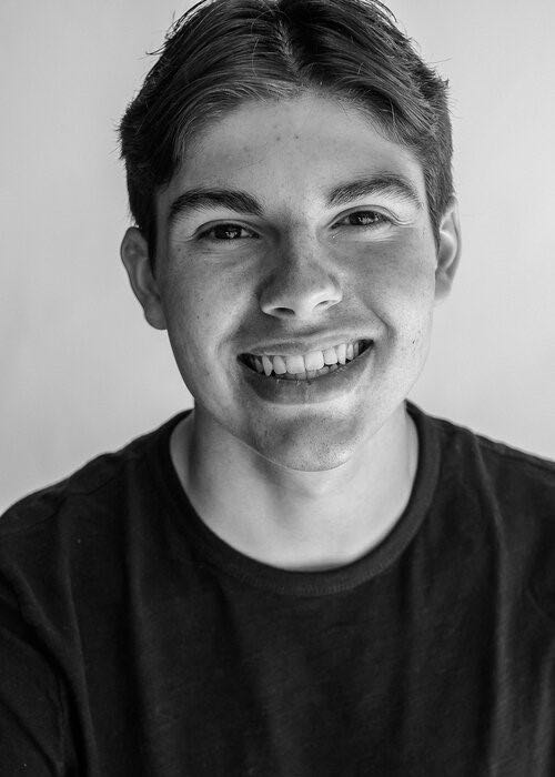 AdamHendler :uploads/photos/adamh_in_test_shoot_2.jpg